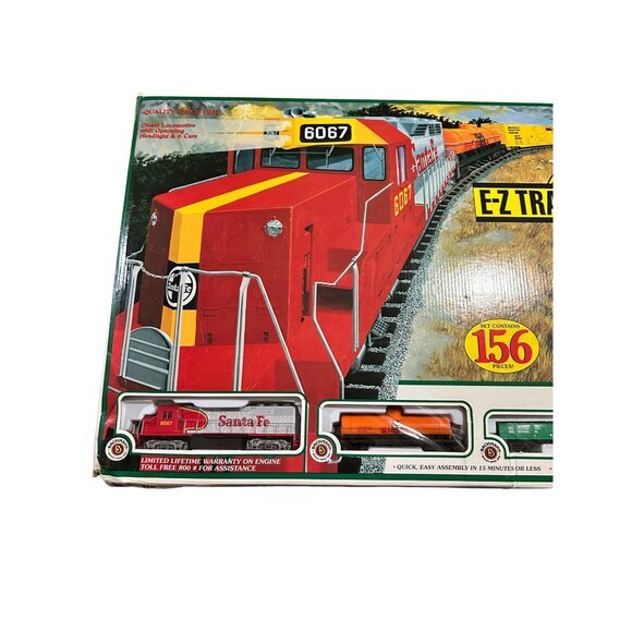 Bachmann E-Z Track System HO Scale Thunderbolt Electric Train Set 156 Pieces - Picture 7 of 10